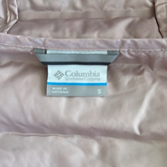 Light feather jacket, Columbia size small like new - Picture 3 of 4